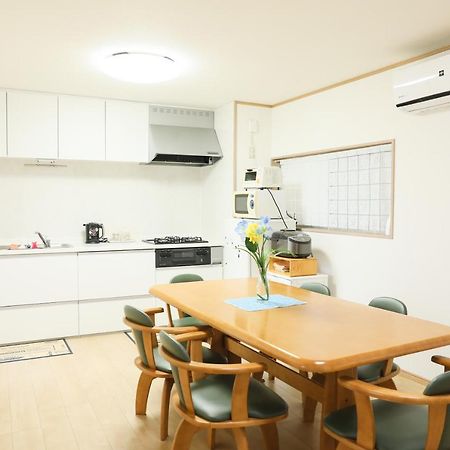 Hat Kujo, Near From Kintetsu Kujo Station 近鉄九条駅前の民泊 Yamatokoriyama المظهر الخارجي الصورة